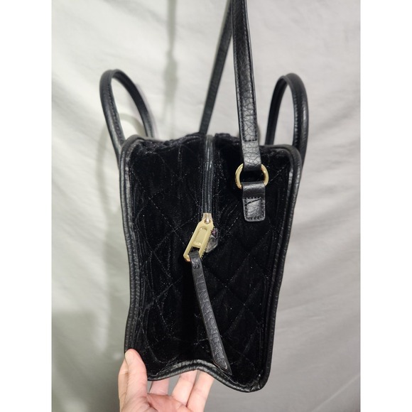 Y2K Juicy Couture Black Quilted Velvet Purse Leather Trim Gold Stud Heart - Picture 4 of 9